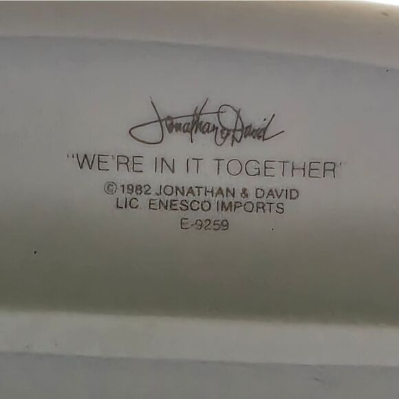 Vintage Enesco 1982 "We're In It Together" Figurine - Picture 3 of 3